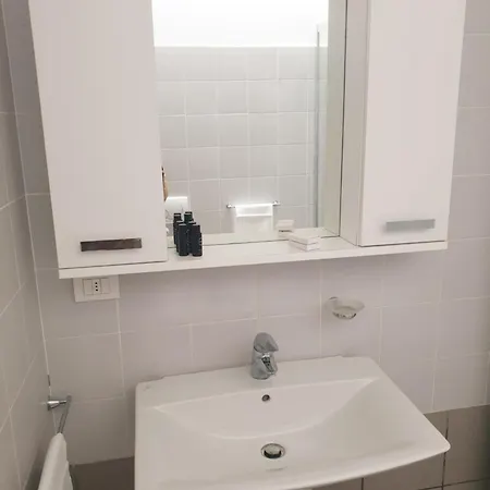 Appartement Moderno Con Parcheggio Gratuito Di Fronte Lecco