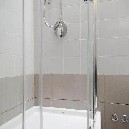 Appartement Moderno Con Parcheggio Gratuito Di Fronte Lecco
