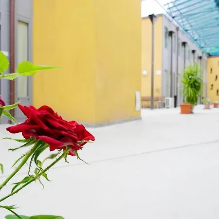 Moderno Con Parcheggio Gratuito Di Fronte Apartamento Lecco