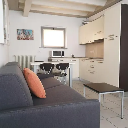 Appartement Moderno Con Parcheggio Gratuito Di Fronte *